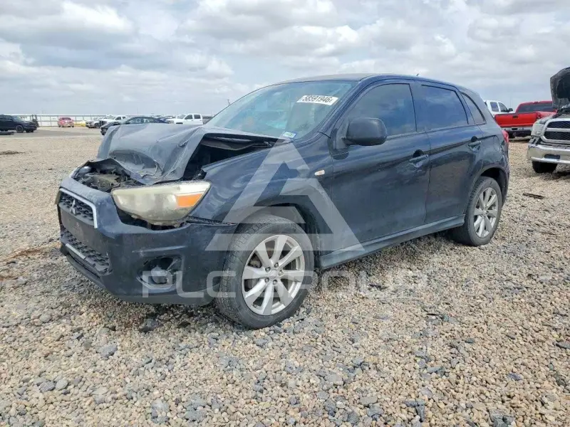 2014 Mitsubishi OUTLANDER photo