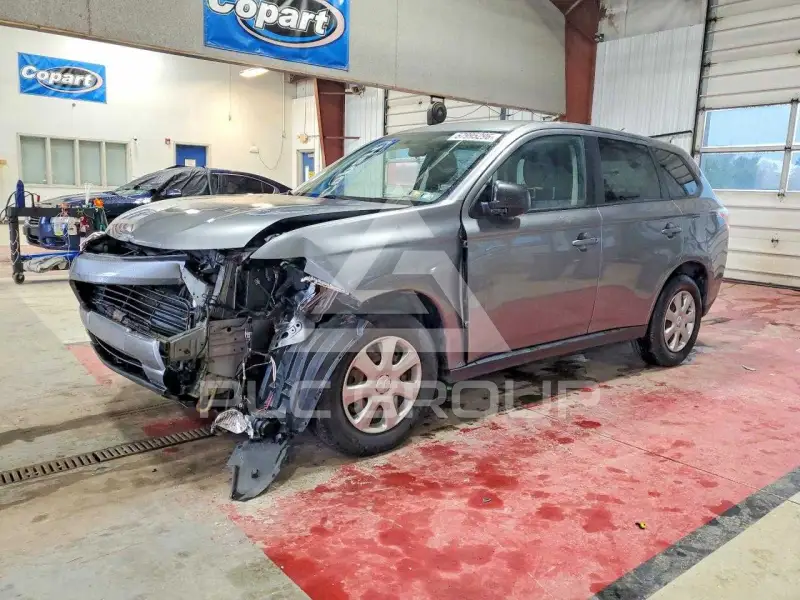 2014 Mitsubishi OUTLANDER photo