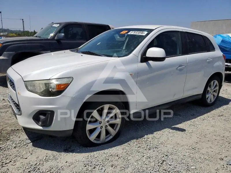 2014 Mitsubishi OUTLANDER фото