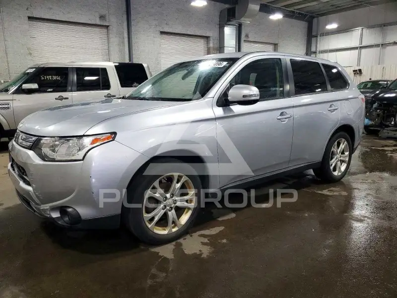 2014 Mitsubishi OUTLANDER фото