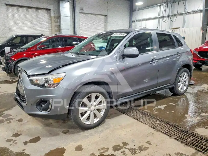 2014 Mitsubishi OUTLANDER photo