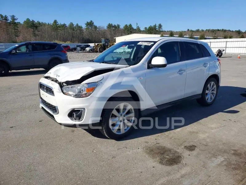 2014 Mitsubishi OUTLANDER фото