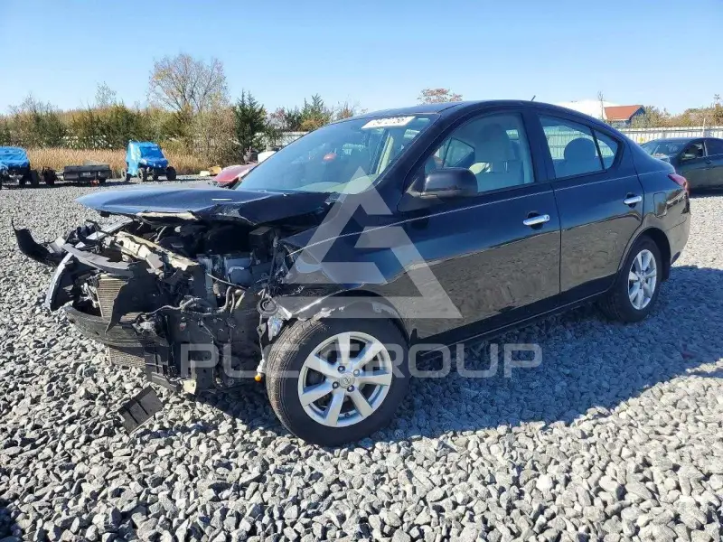 2014 Nissan VERSA фото