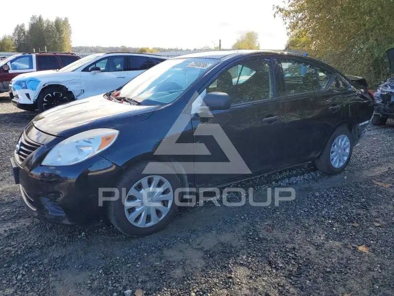 2014 Nissan VERSA photo
