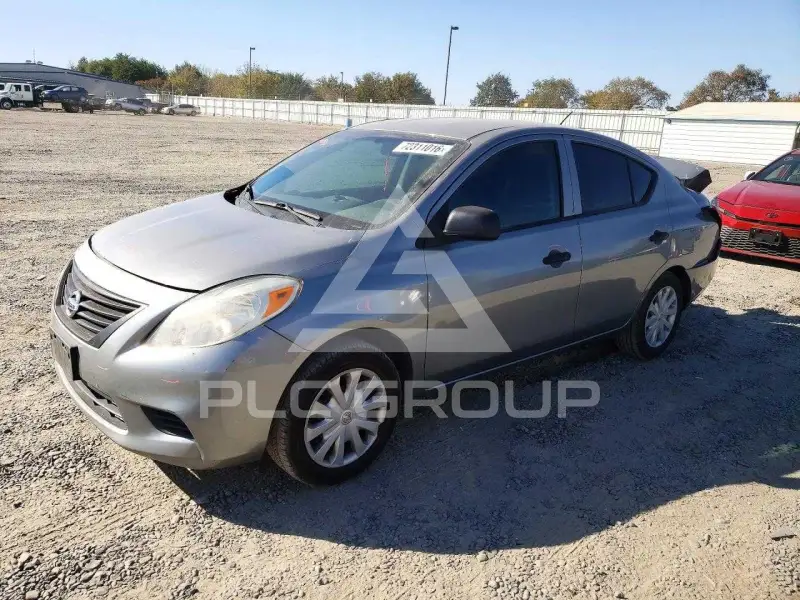 2014 Nissan VERSA photo