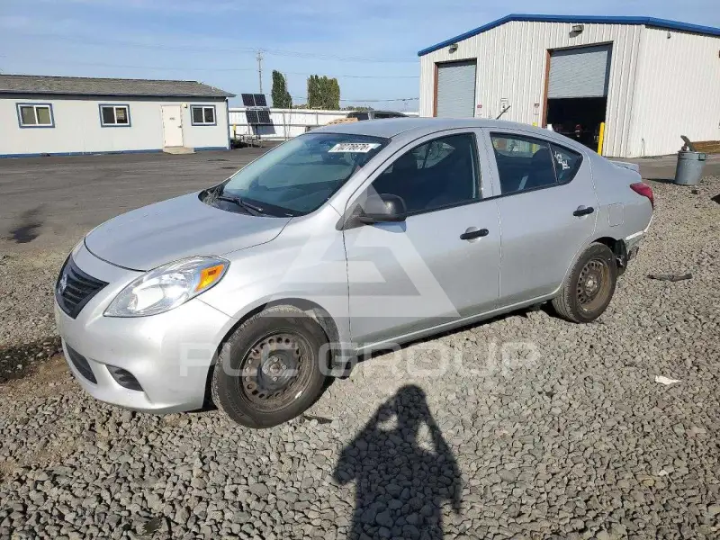 2014 Nissan VERSA фото