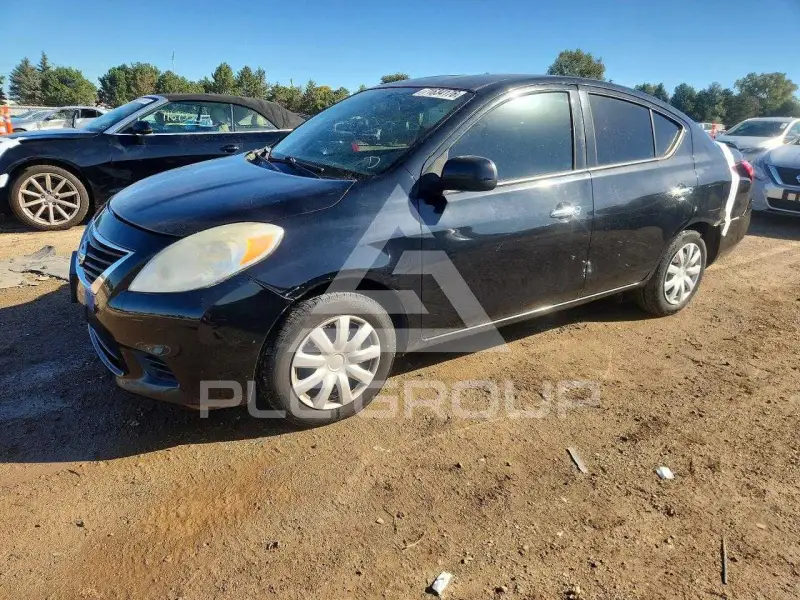 2014 Nissan VERSA photo