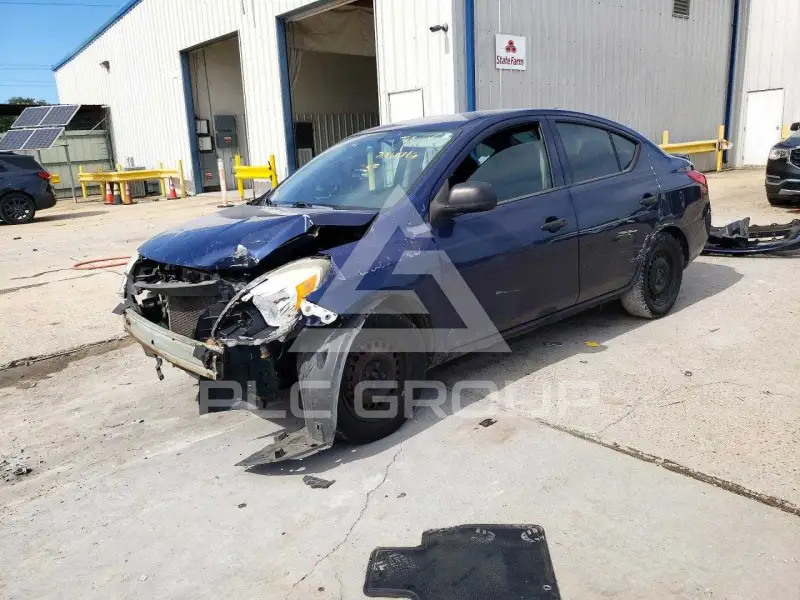 2014 Nissan VERSA фото