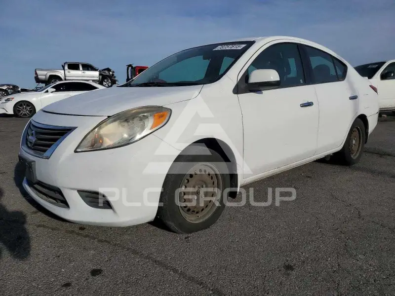 2014 Nissan VERSA photo