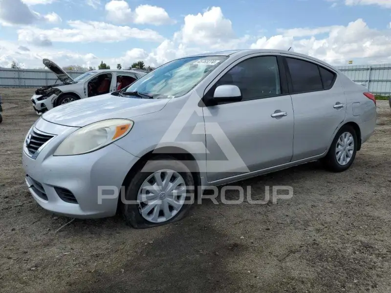 2014 Nissan VERSA фото