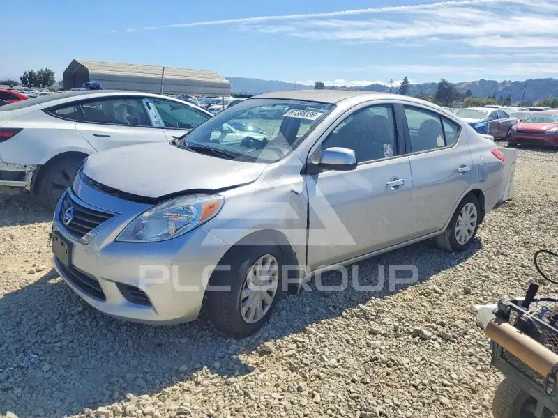 2014 Nissan VERSA фото