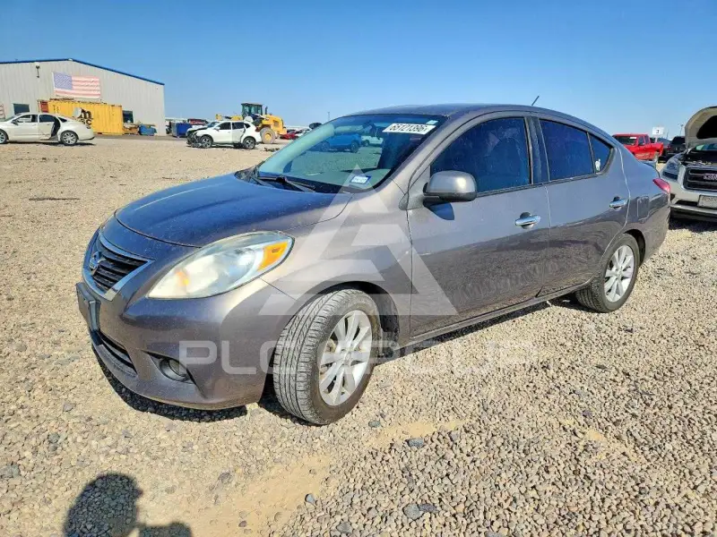 2014 Nissan VERSA фото