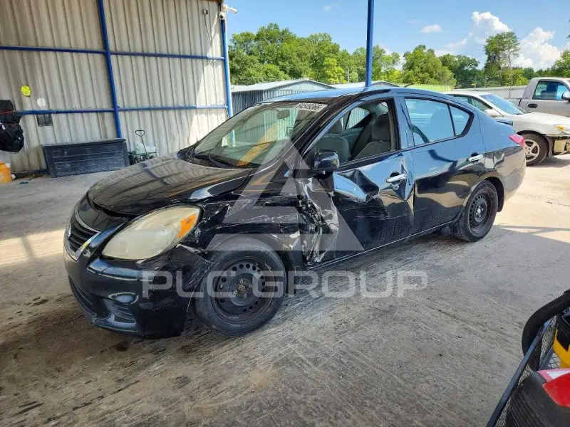 2014 Nissan VERSA photo