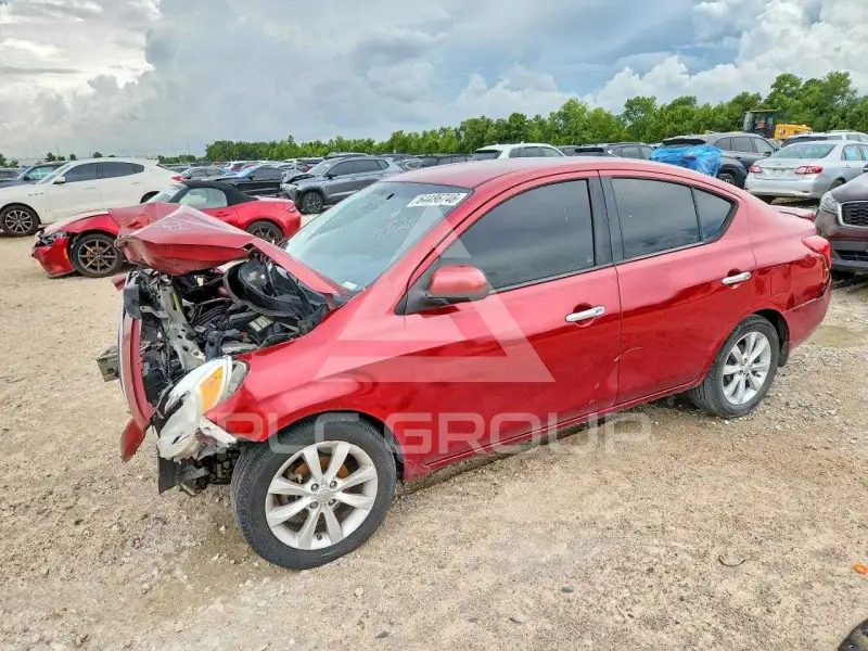 2014 Nissan VERSA фото