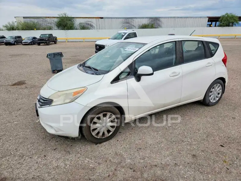 2014 Nissan VERSA фото