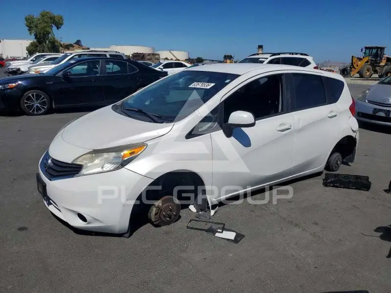 2014 Nissan VERSA photo