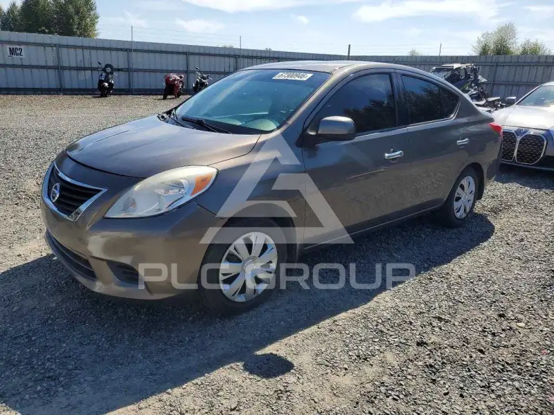 2014 Nissan VERSA фото
