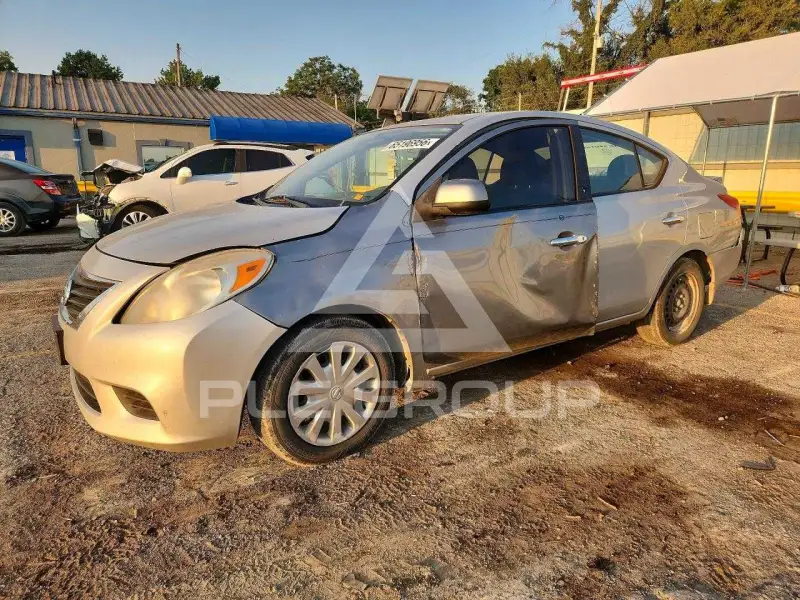 2014 Nissan VERSA фото