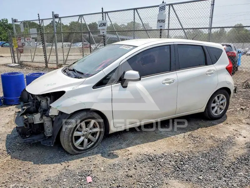 2014 Nissan VERSA photo