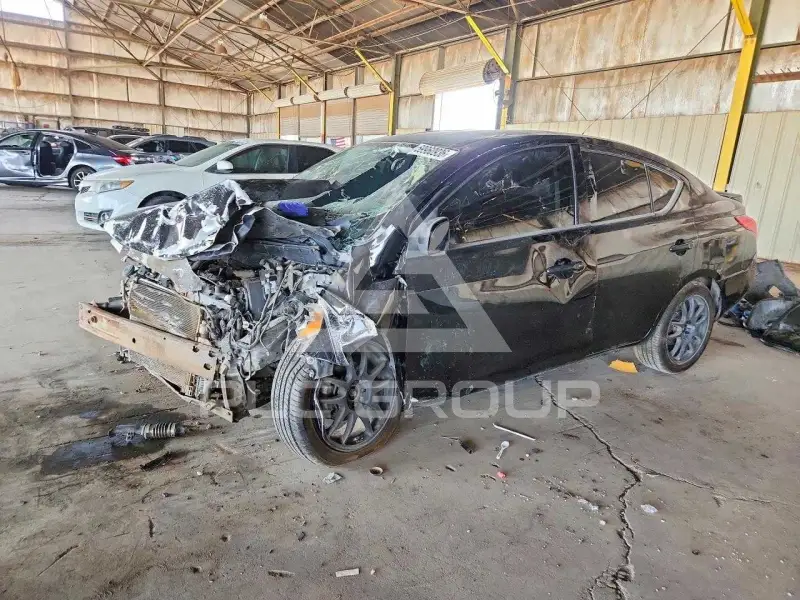 2014 Nissan VERSA фото
