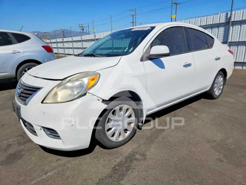 2014 Nissan VERSA фото