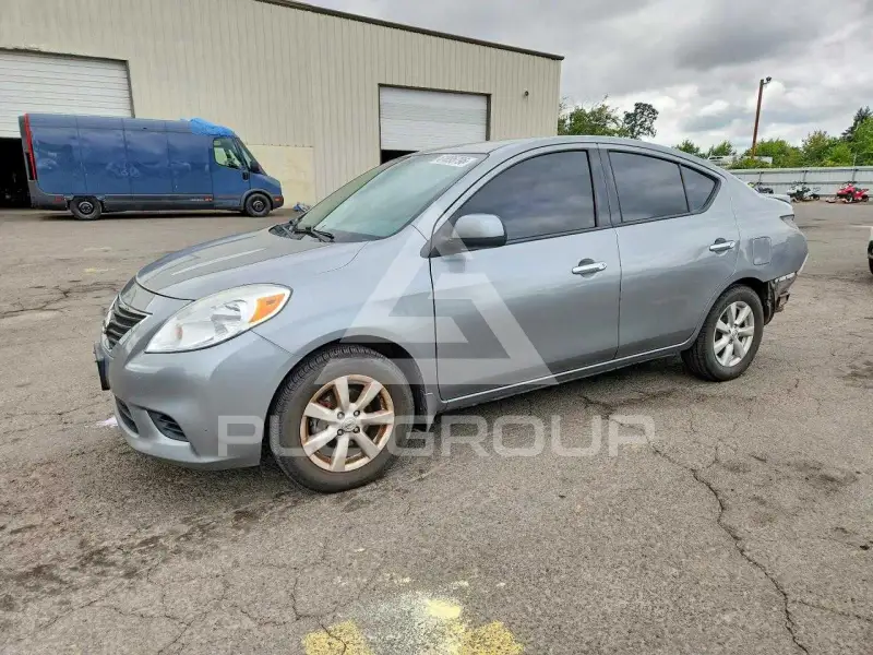 2014 Nissan VERSA фото