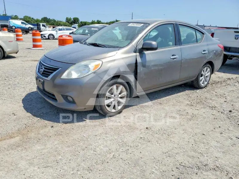 2014 Nissan VERSA фото