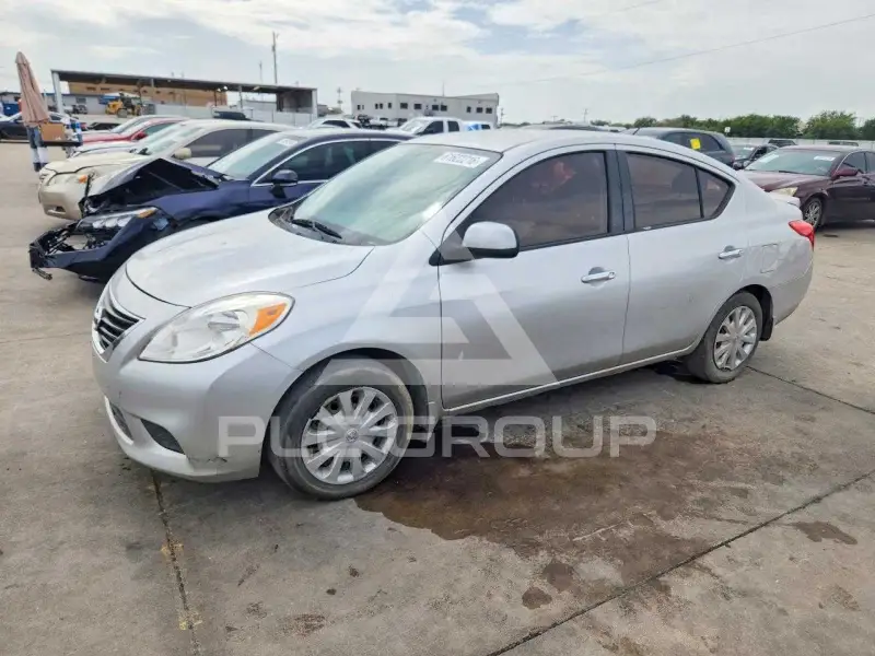 2014 Nissan VERSA фото