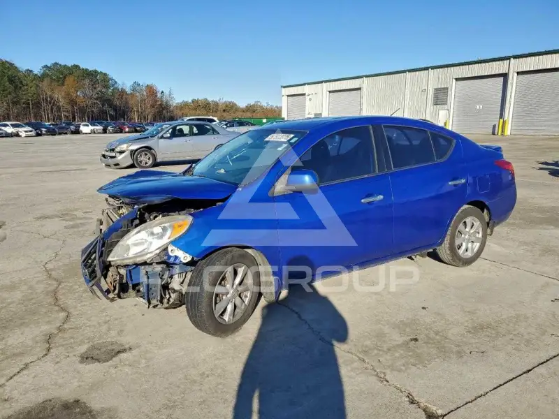 2014 Nissan VERSA фото