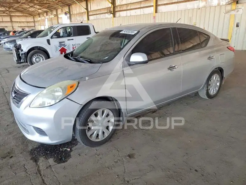 2014 Nissan VERSA фото