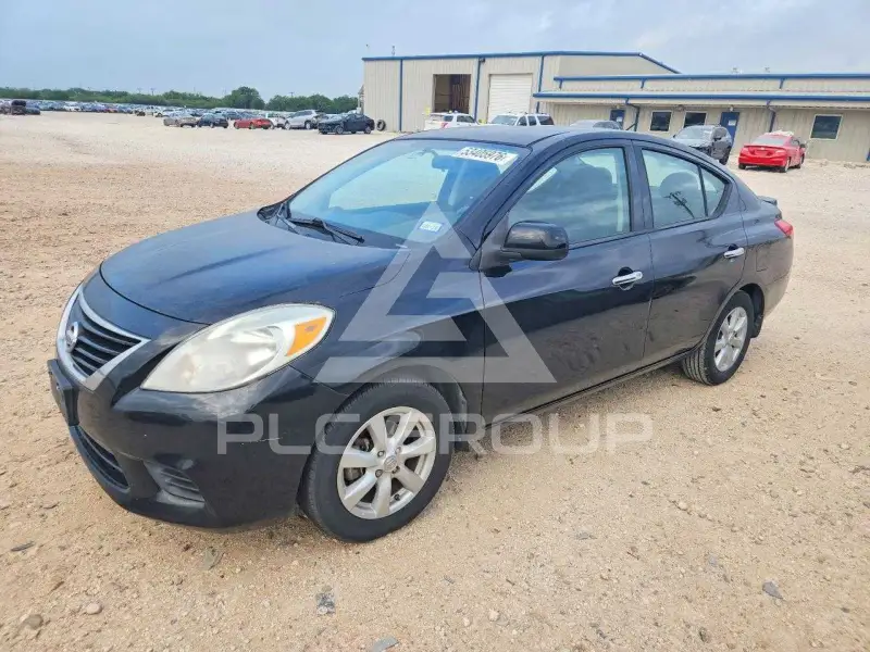 2014 Nissan VERSA photo