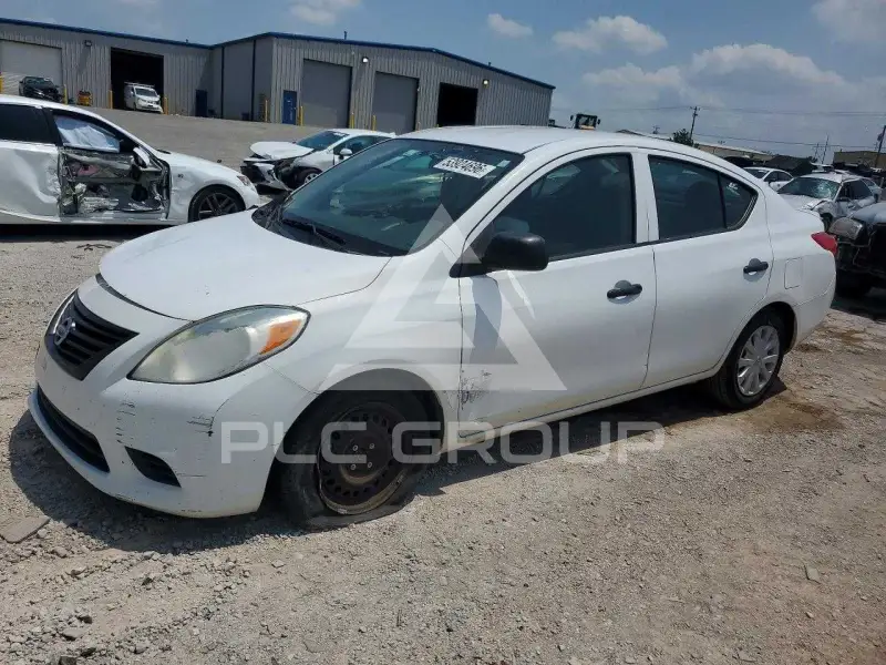 2014 Nissan VERSA фото