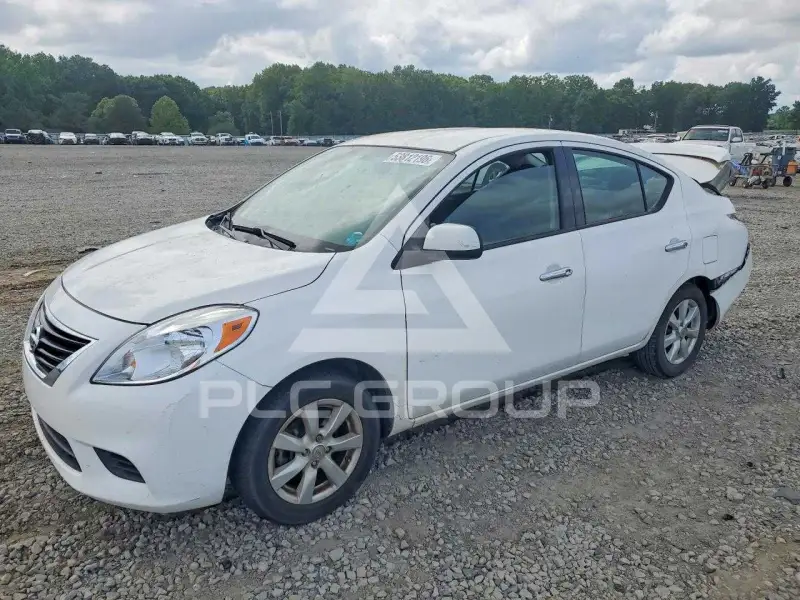 2014 Nissan VERSA фото