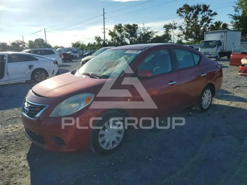 2014 Nissan VERSA фото