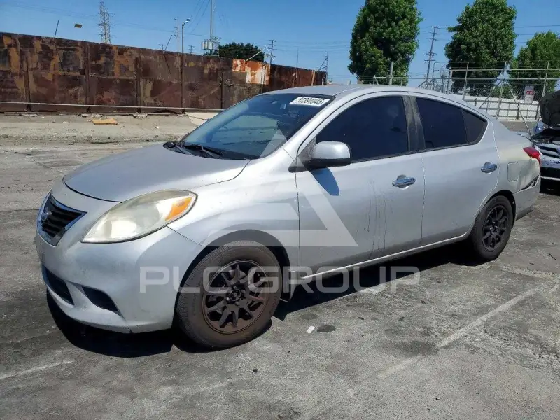 2014 Nissan VERSA фото