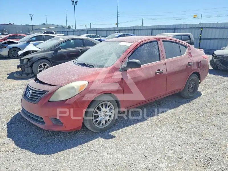 2014 Nissan VERSA фото