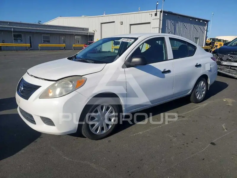 2014 Nissan VERSA фото