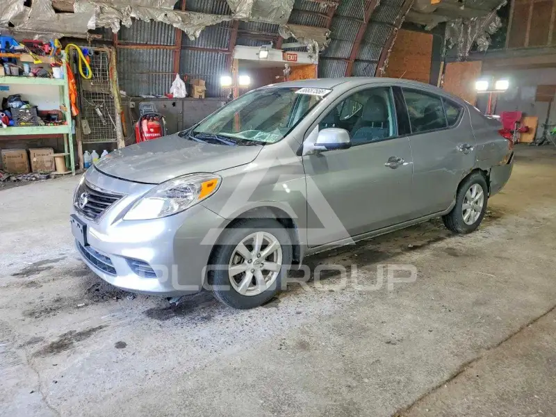 2014 Nissan VERSA фото