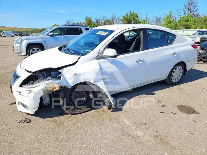 2014 Nissan VERSA фото