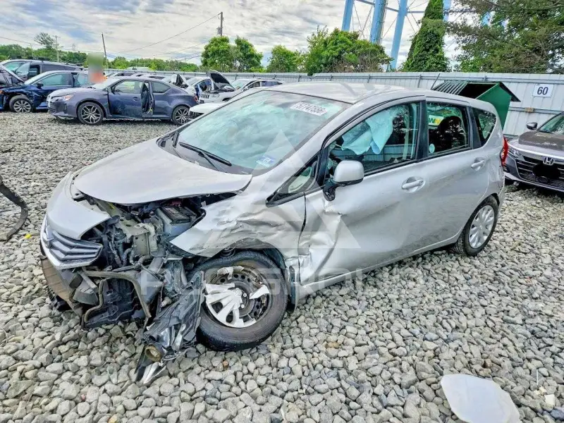 2014 Nissan VERSA фото