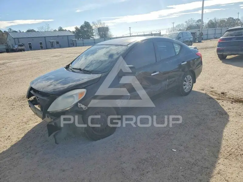2014 Nissan VERSA фото