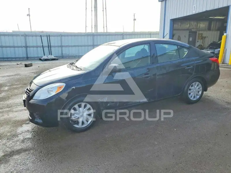 2014 Nissan VERSA фото