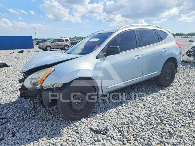 2014 Nissan ROGUE photo