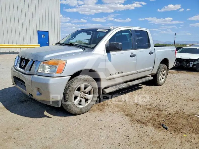 2014 Nissan TITAN фото