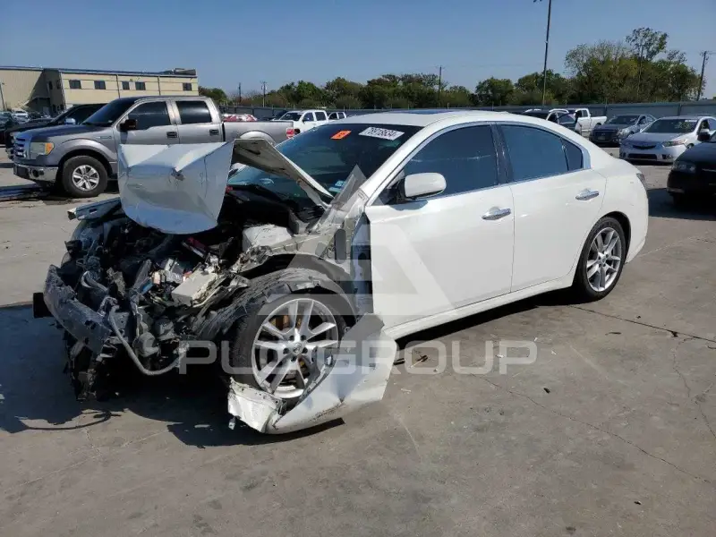 2014 Nissan MAXIMA photo