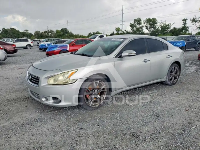 2014 Nissan MAXIMA photo