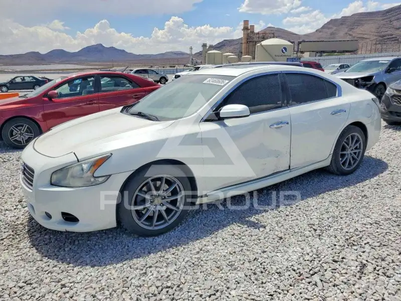 2014 Nissan MAXIMA photo