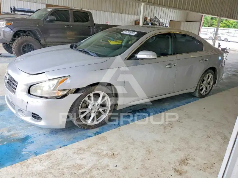 2014 Nissan MAXIMA photo