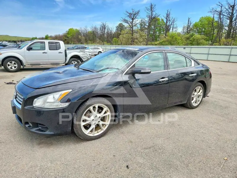 2014 Nissan MAXIMA photo