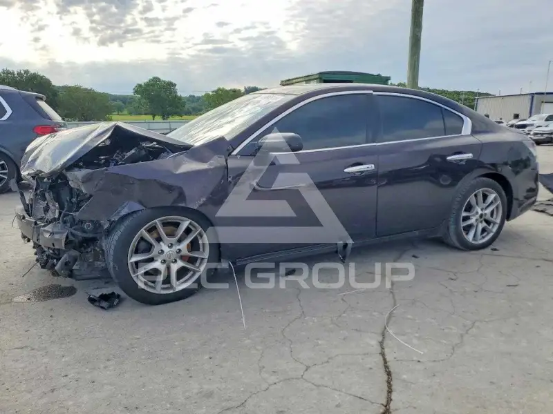 2014 Nissan MAXIMA photo